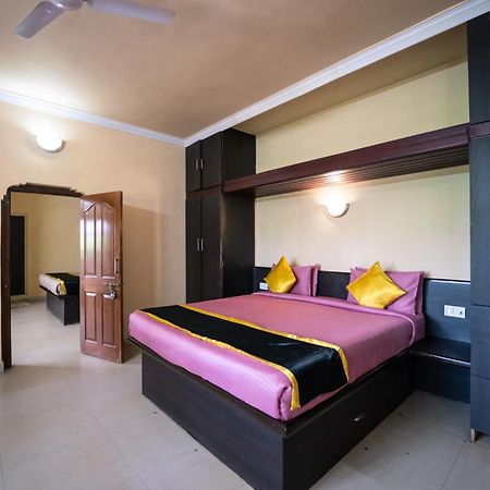 Kingmaker'S Plantation With River Stream Madikeri Luaran gambar