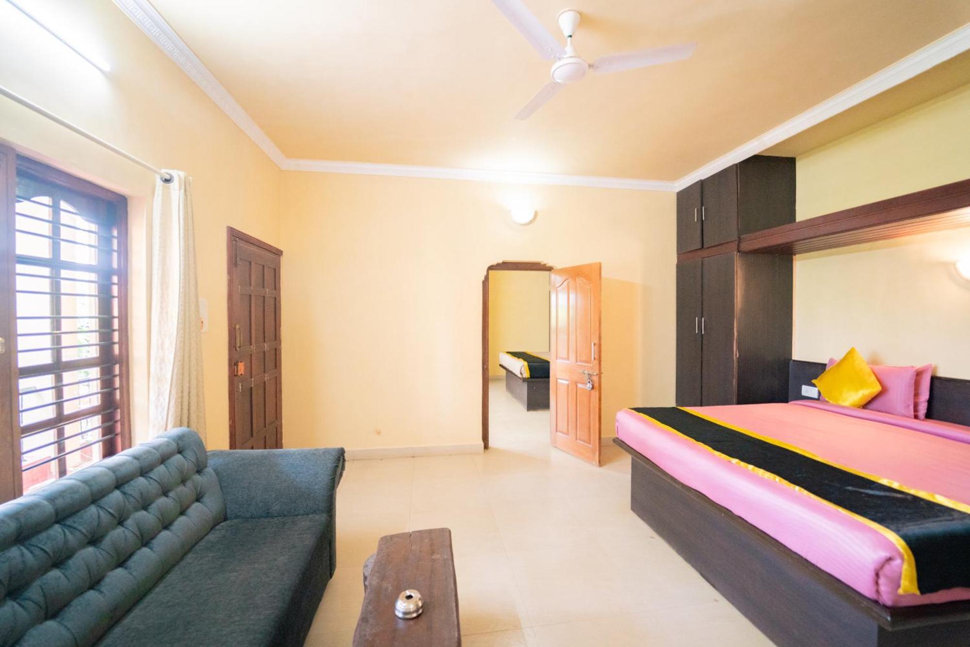 Kingmaker'S Plantation With River Stream Madikeri Luaran gambar
