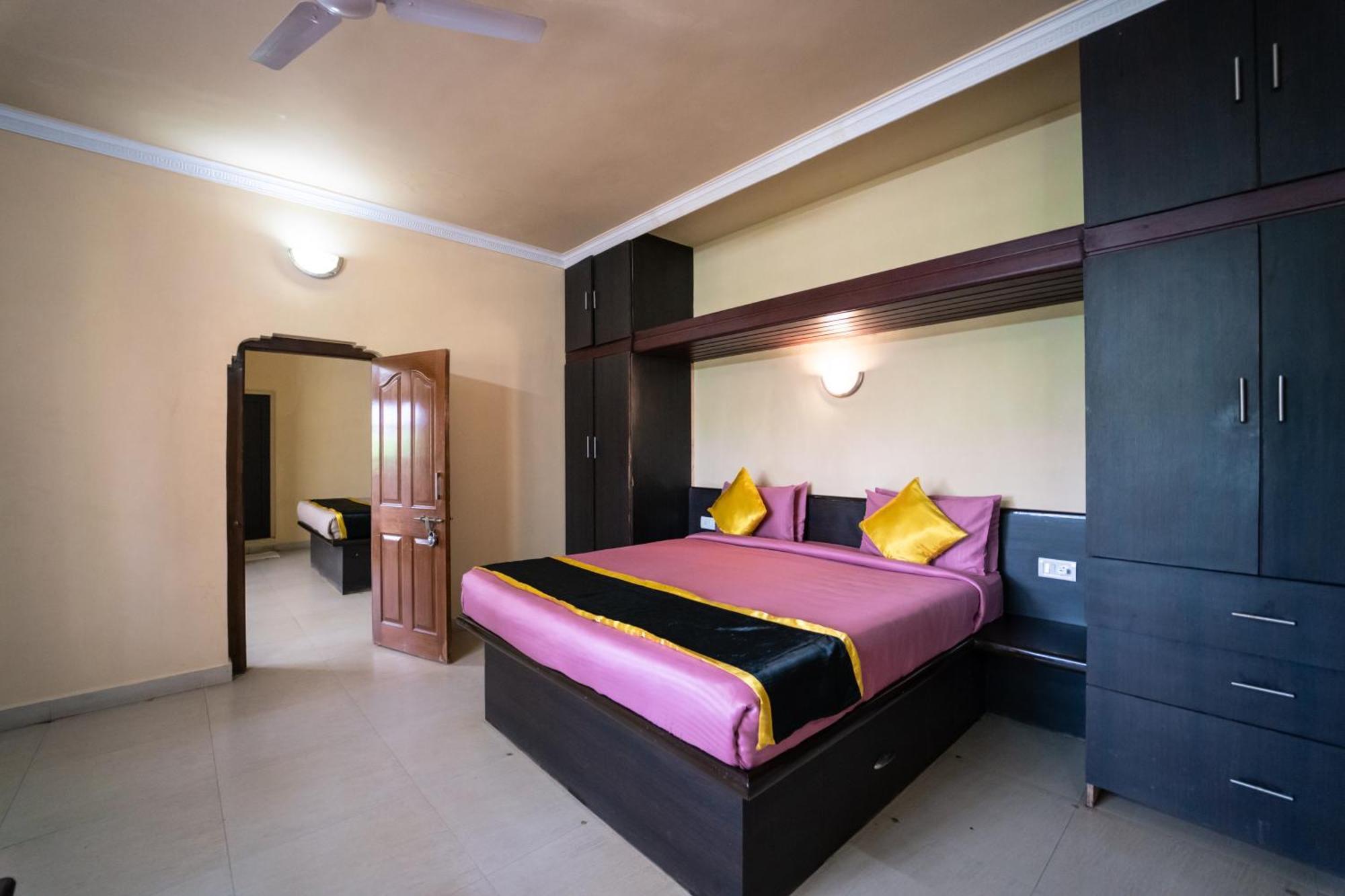 Kingmaker'S Plantation With River Stream Madikeri Luaran gambar