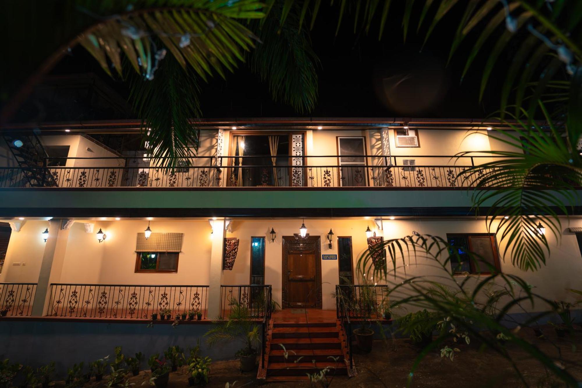 Kingmaker'S Plantation With River Stream Madikeri Luaran gambar