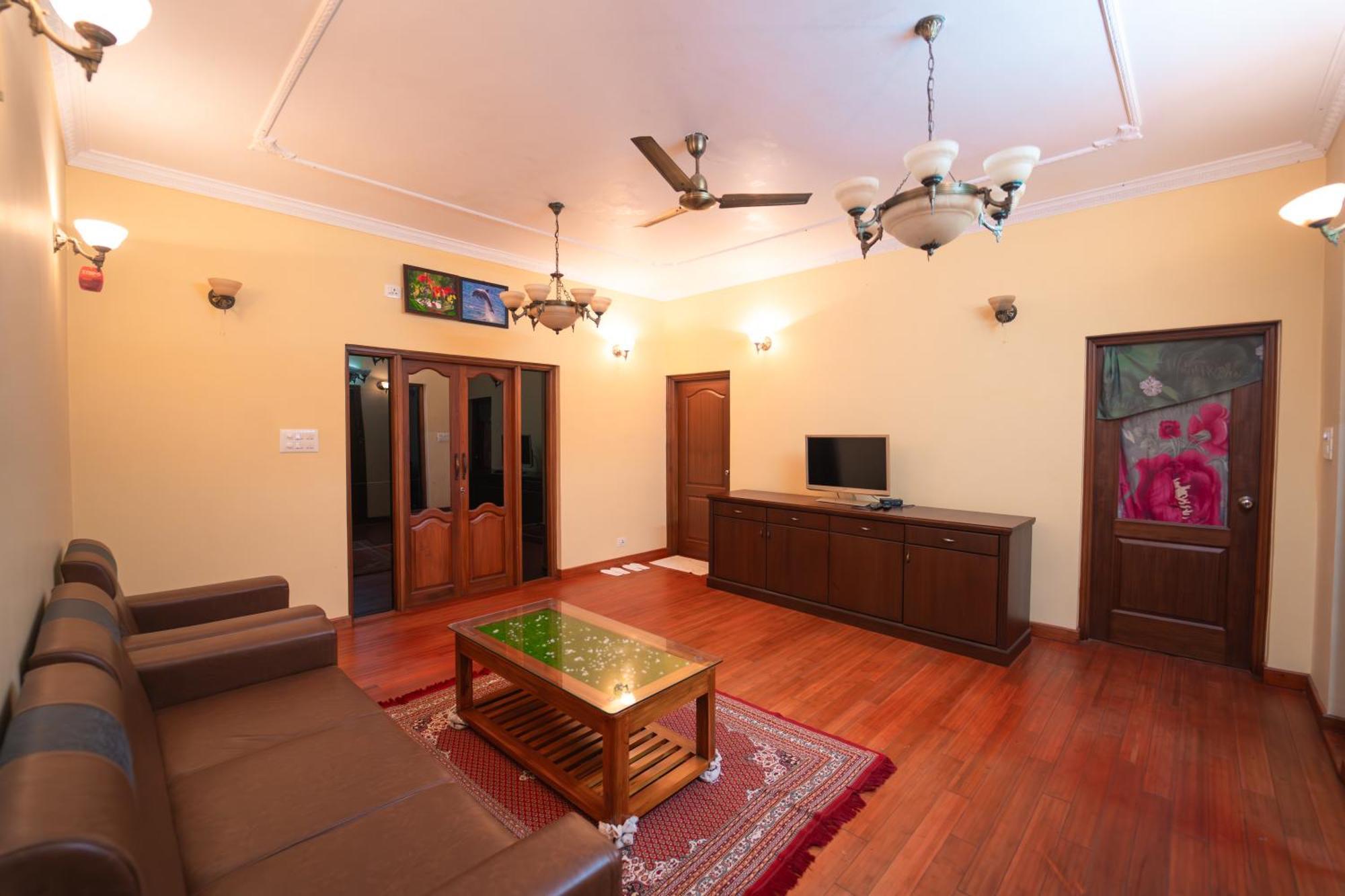 Kingmaker'S Plantation With River Stream Madikeri Luaran gambar