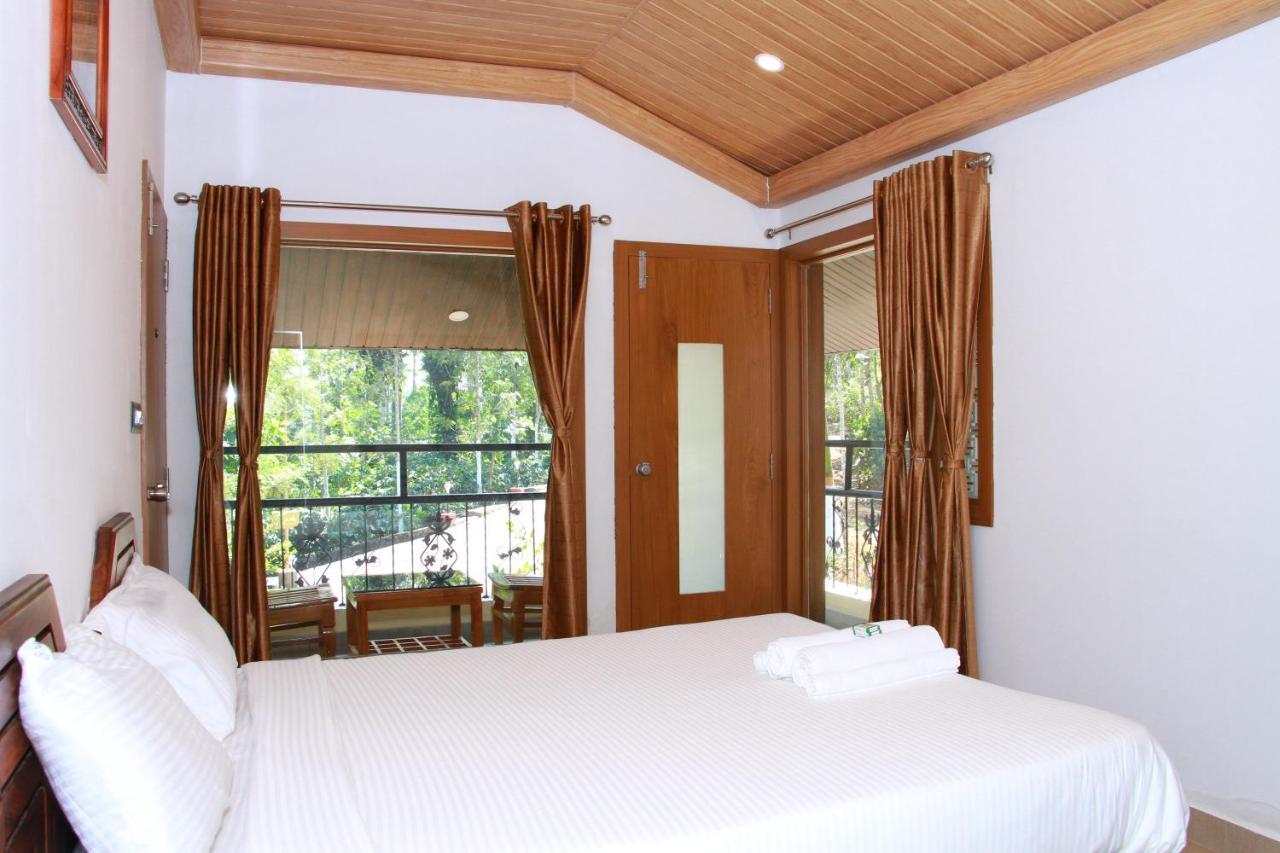 Kingmaker'S Plantation With River Stream Madikeri Luaran gambar