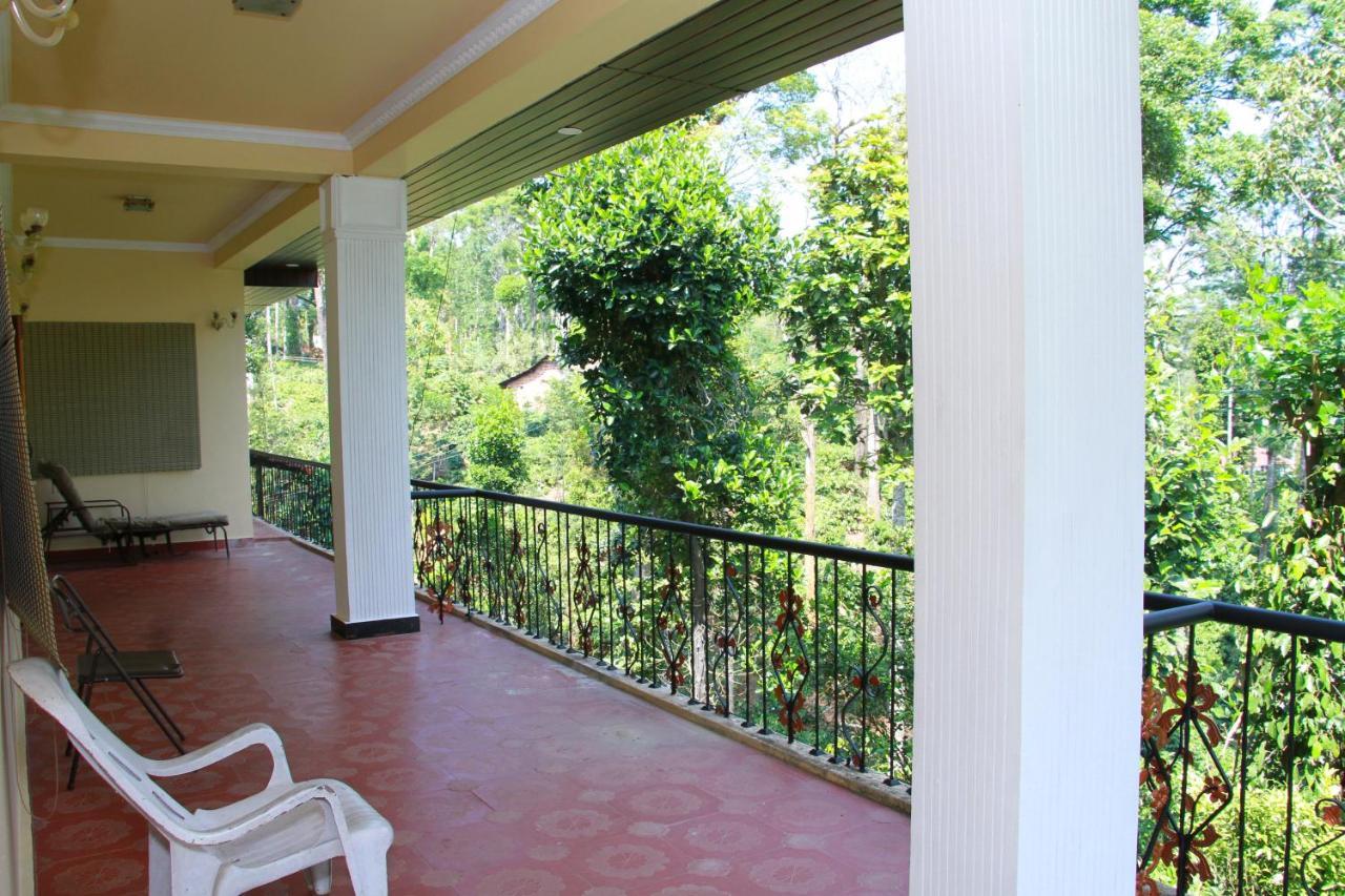 Kingmaker'S Plantation With River Stream Madikeri Luaran gambar